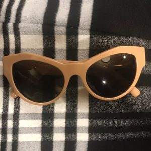 Versace sunglasses 🍒